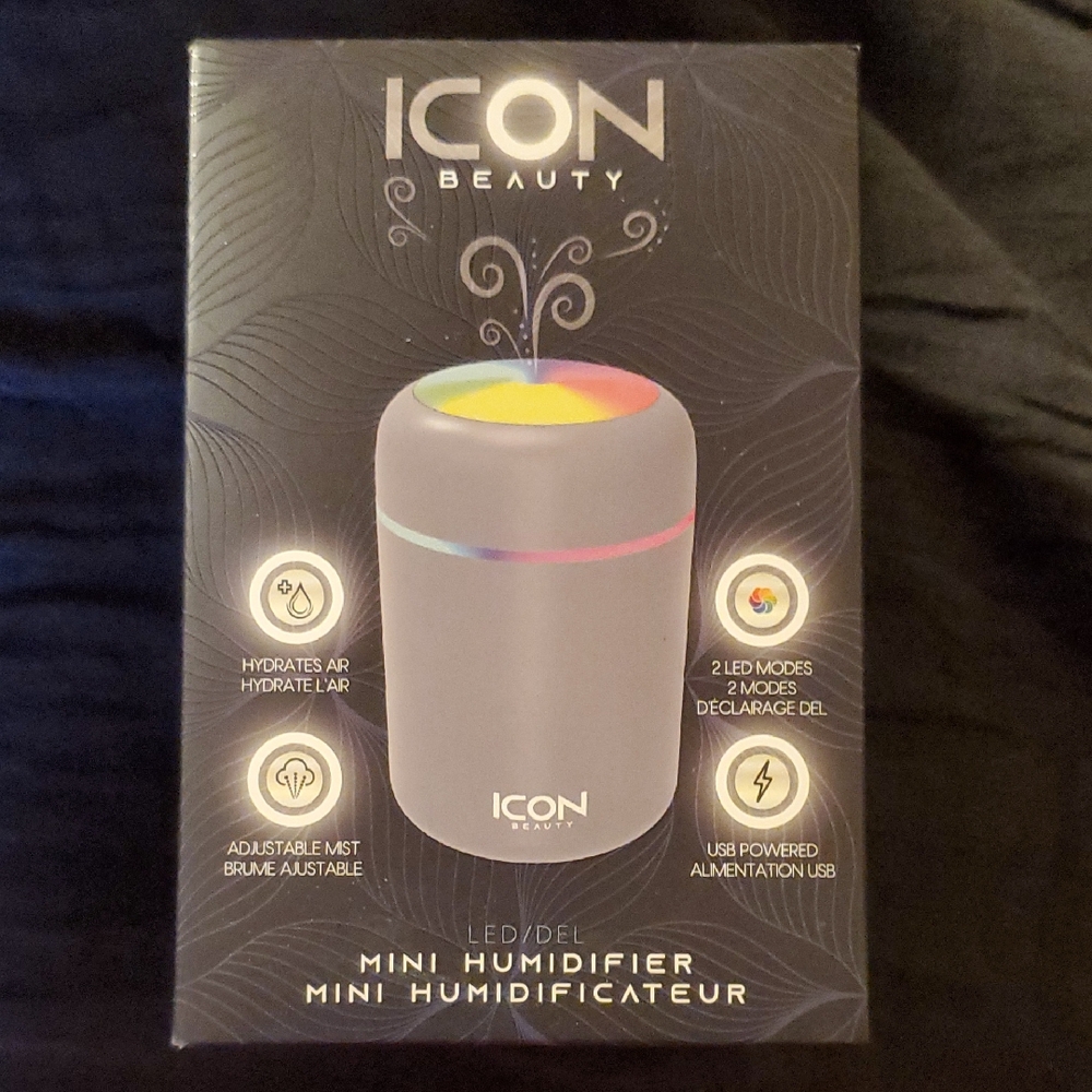 NIB ICON Beauty Mini Humidifier with LED White & Rainbow Light